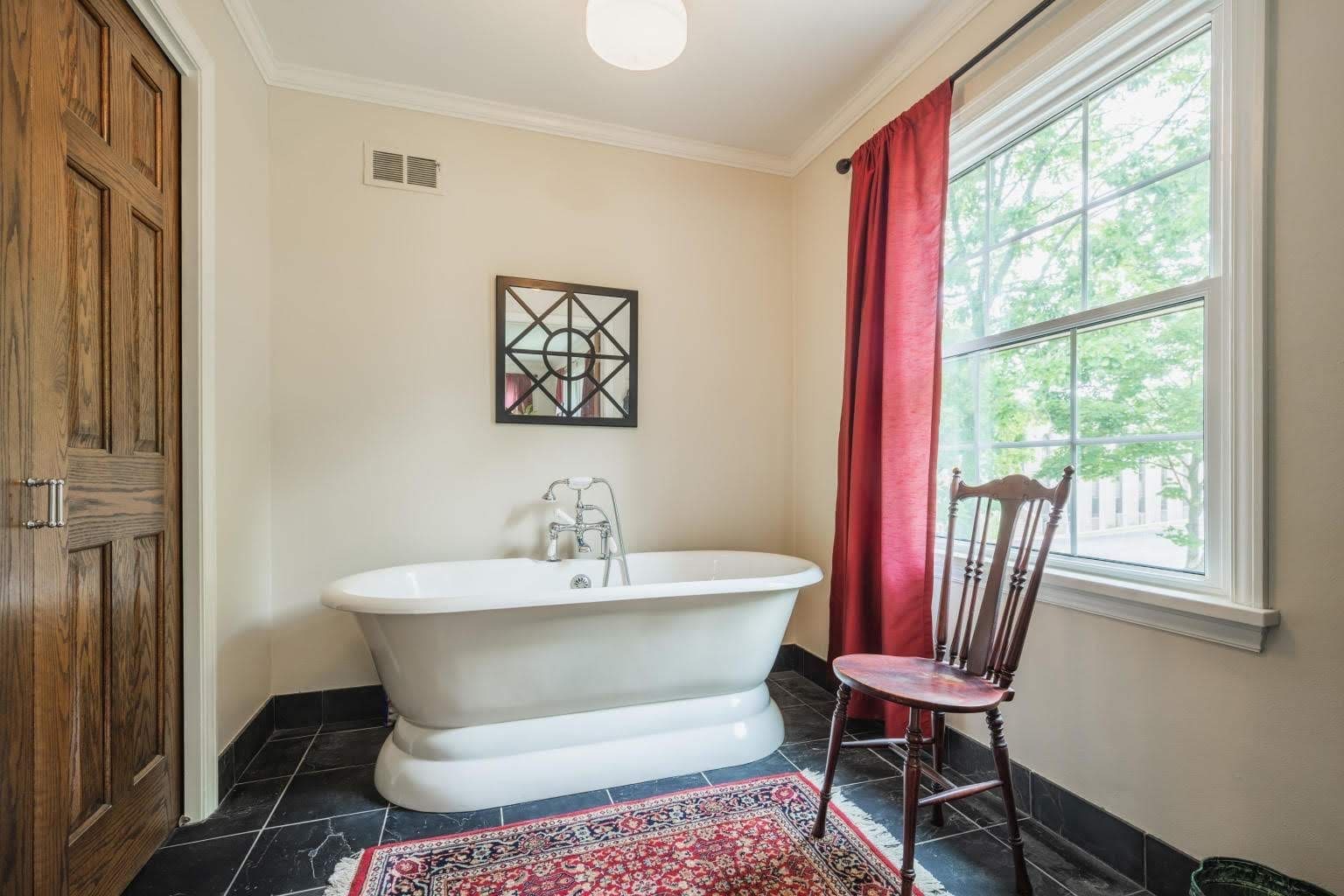 Wauwatosa Kitchen, Mudroom & Bathroom Remodel 1