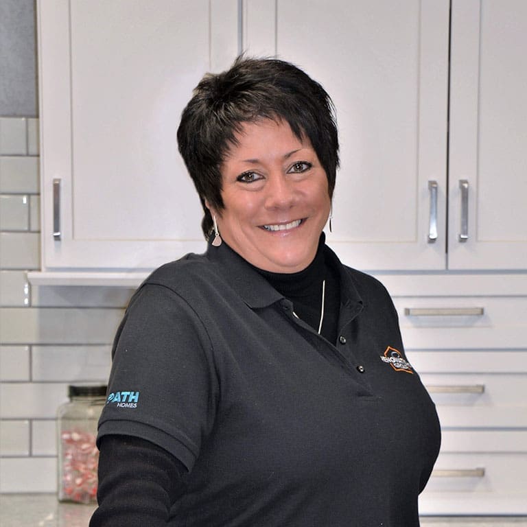Donna Spakowicz headshot